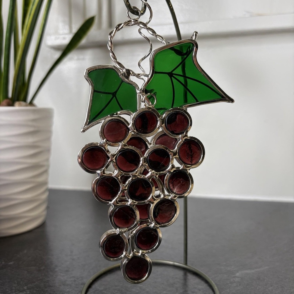 Vintage Stained Glass Purple Grapes Cluster Suncatcher - Picture 5 of 7